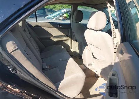 2005 Toyota Camry Le from USA, damaged, VIN 4T1BE30K05U042113